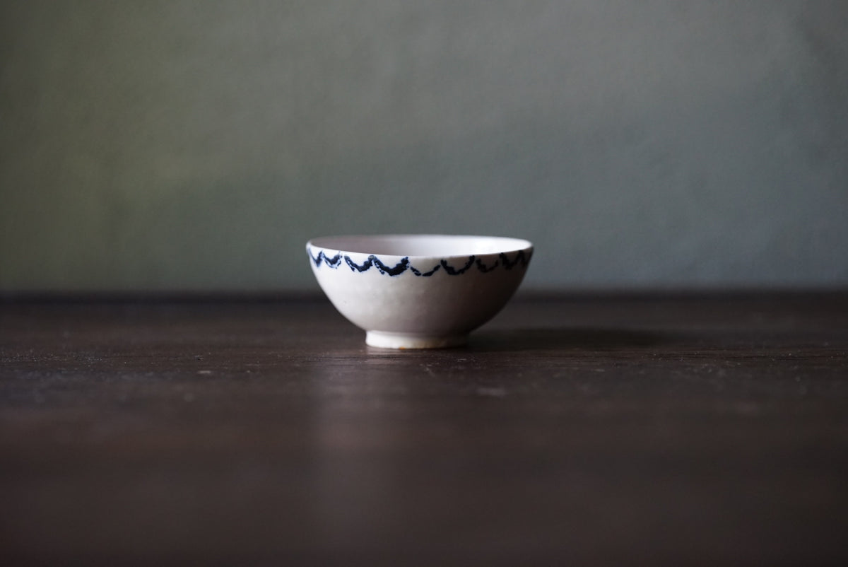 青芽文茶杯 / 中田雄一 – うつわと古物 幹