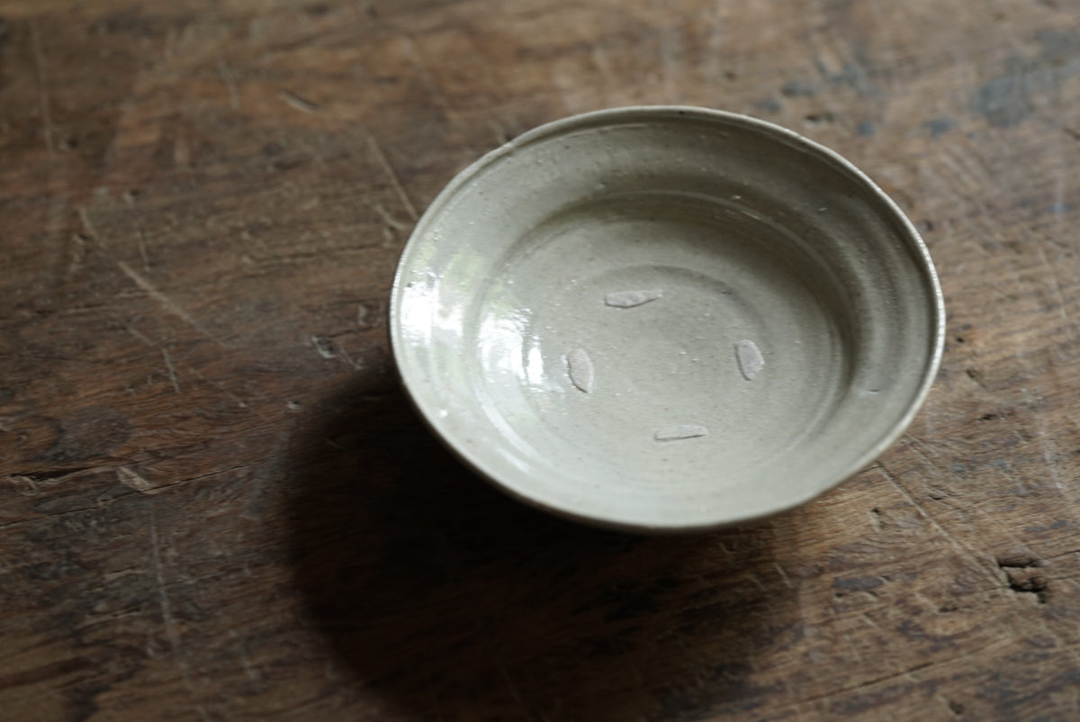 白唐津皿 / 石井義久 – うつわと古物 幹
