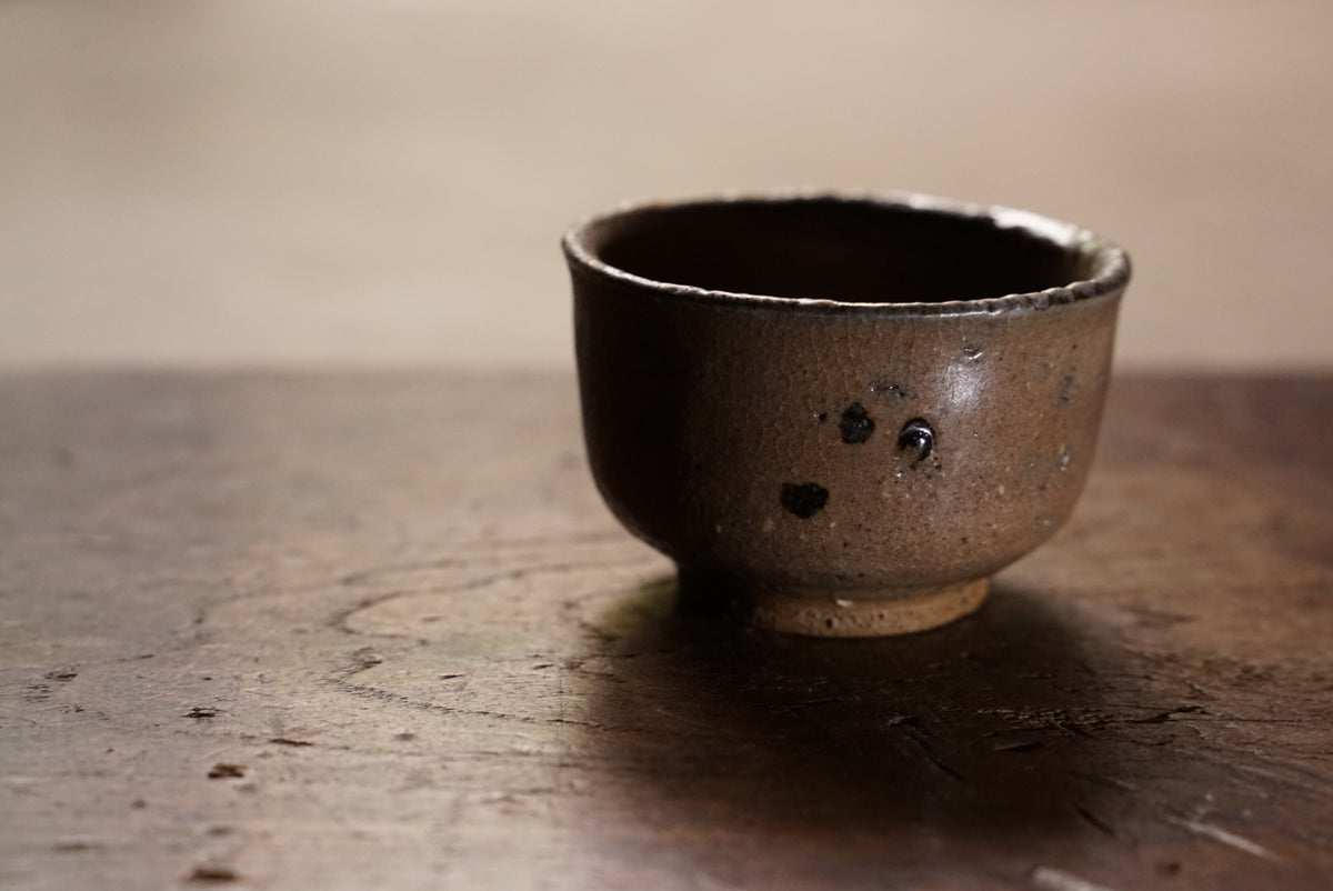 陶芸家　作家物　村山健太郎　黄唐津　盃　ぐい呑　酒器　酒盃　師　川上清美 陶芸家 作家物 村山健太郎 黄唐津 盃 ぐい呑 酒器 酒盃 師 川上清美
