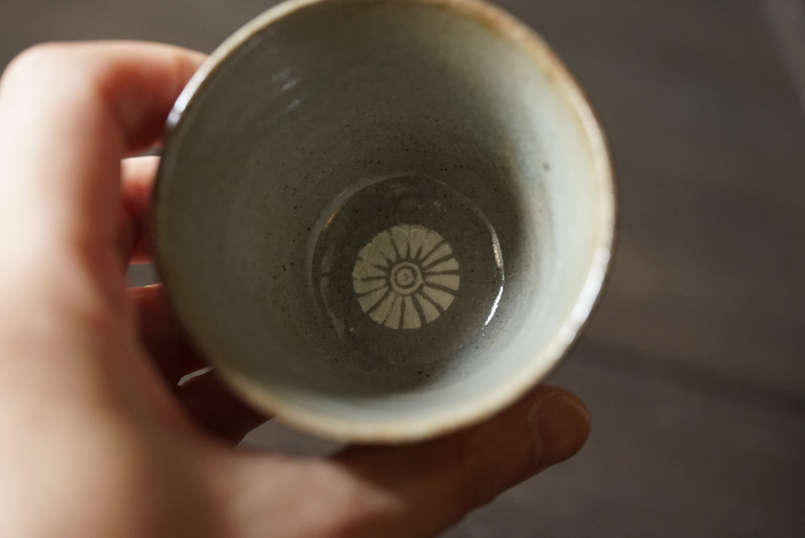 三島猪口 / 崔龍熙