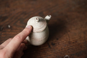 Powdered tea pot A / Choi Ryu -hee