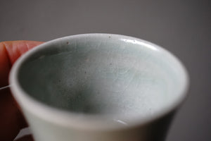 青瓷猪口 / 松葉勇輝