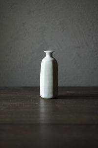 白磁乳瓶 / 崔龍熙
