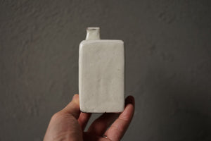 Powdered square bottle A / Choi Ryu -hee