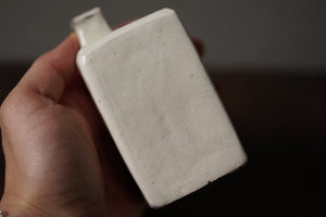 Powdered square bottle A / Choi Ryu -hee