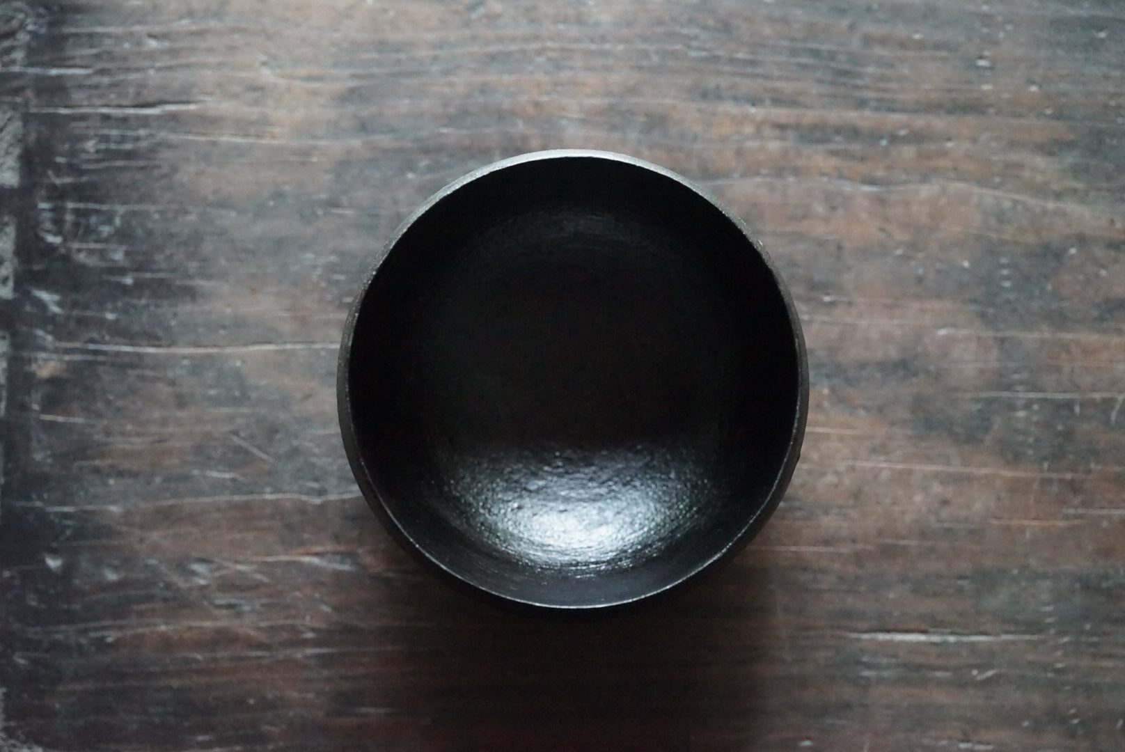 Dogged bowl "Zhu" / Haruka Kawachi