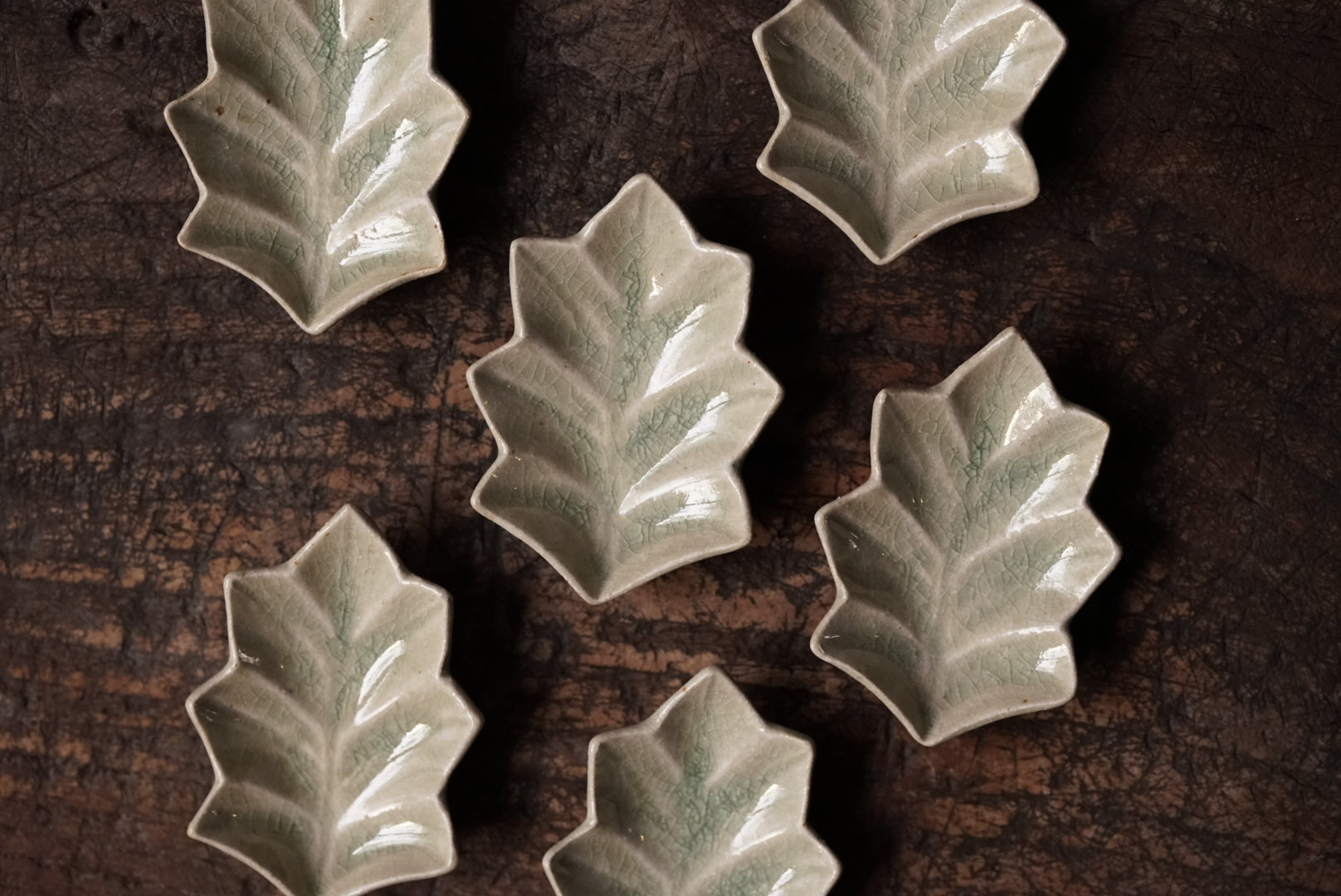 安洞 雅彦 – うつわと古物 幹