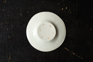 White -shaped seven -dimensional rim deep plate / Tanakashigeo