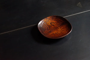 Chestnut plate / Takuro Oya