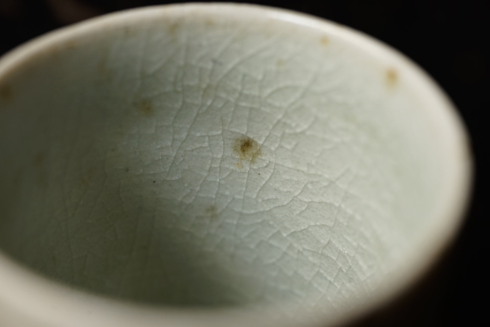 White porcelain cup / Maruta sect