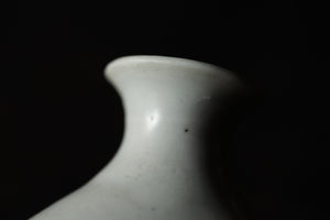 White Porcelain Tokuri C / Maruta Soichi Ichigo