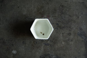 Dyeing hexagonal cup / Maruta sect