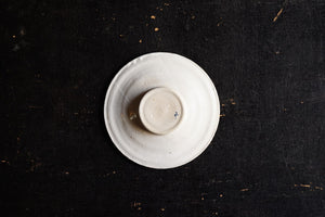 White glaze thick plate / Yuichi Nakata
