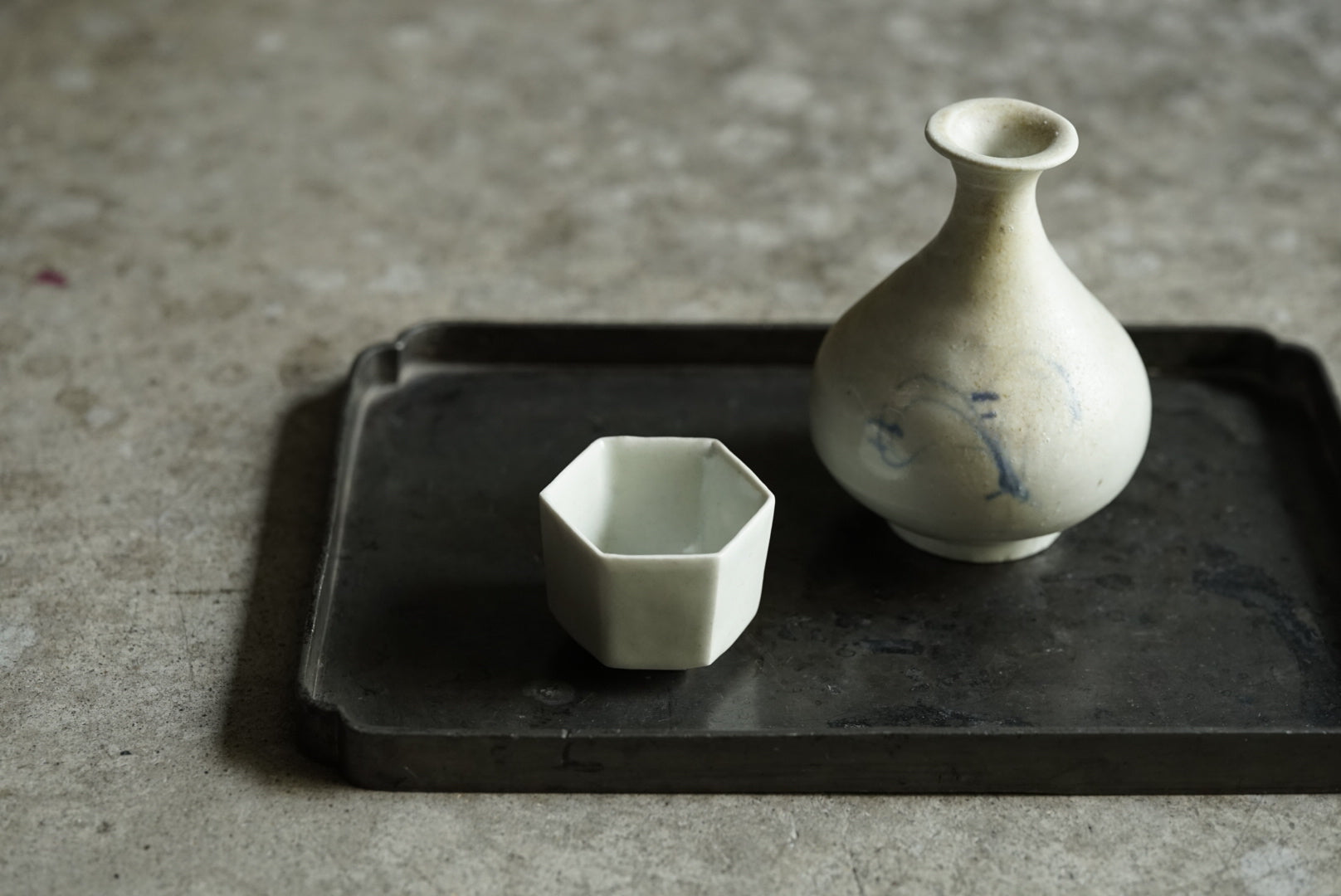 White Porcelain Rokugaku Cup ① / Maruta Suneichi corridor